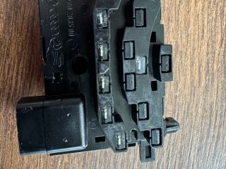 bontott VW GOLF V Kormányszög Jeladó