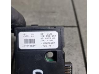 bontott VW GOLF V Kormányszög Jeladó