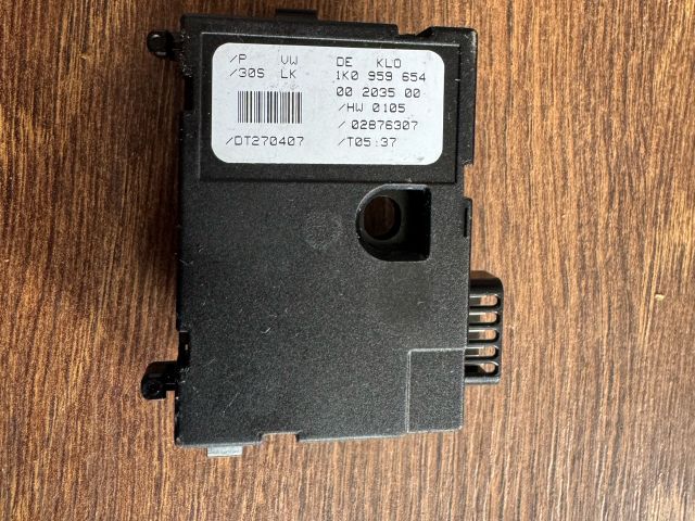 bontott VW GOLF V Kormányszög Jeladó