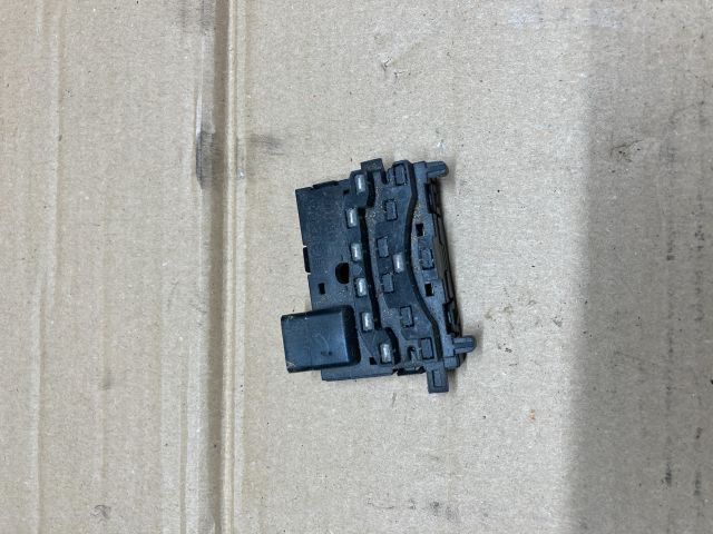 bontott VW GOLF V Kormányszög Jeladó