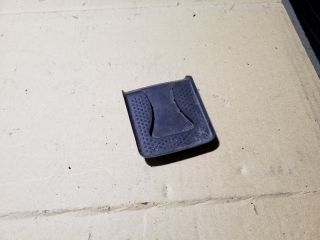 bontott VW GOLF V Középkonzol Keret