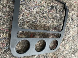 bontott VW GOLF V Középkonzol Keret