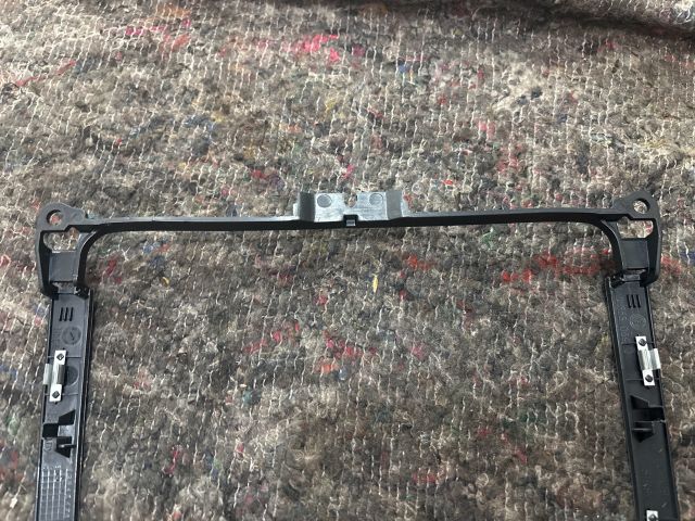 bontott VW GOLF V Középkonzol Keret