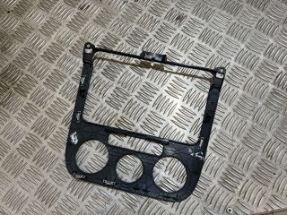 bontott VW GOLF V Középkonzol Keret