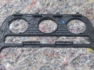 bontott VW GOLF V Középkonzol Keret