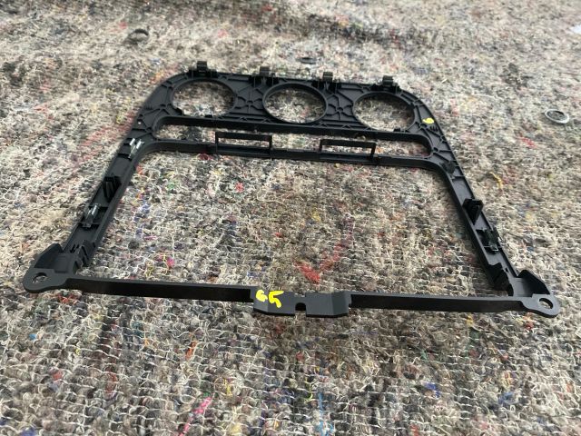 bontott VW GOLF V Középkonzol Keret