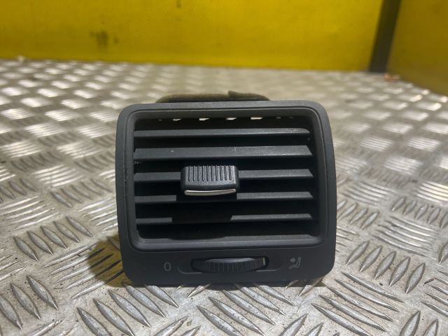 bontott VW GOLF V Középső Bal Szellőző