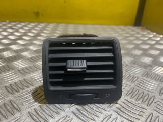 bontott VW GOLF V Középső Bal Szellőző