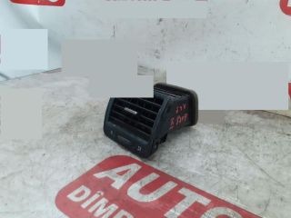 bontott VW GOLF V Középső Bal Szellőző