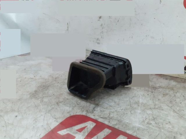 bontott VW GOLF V Középső Bal Szellőző