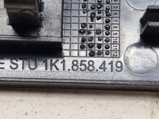 bontott VW GOLF V Középső Műszerfal Díszléc