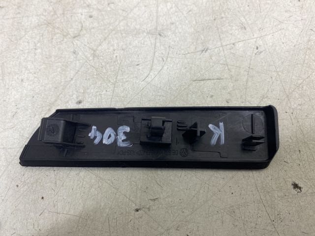 bontott VW GOLF V Középső Műszerfal Díszléc