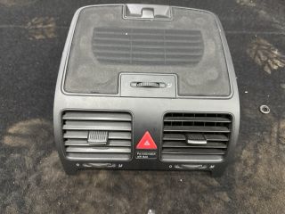bontott VW GOLF V Középső Szellőző
