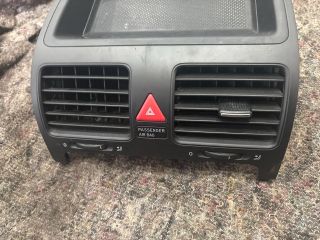 bontott VW GOLF V Középső Szellőző
