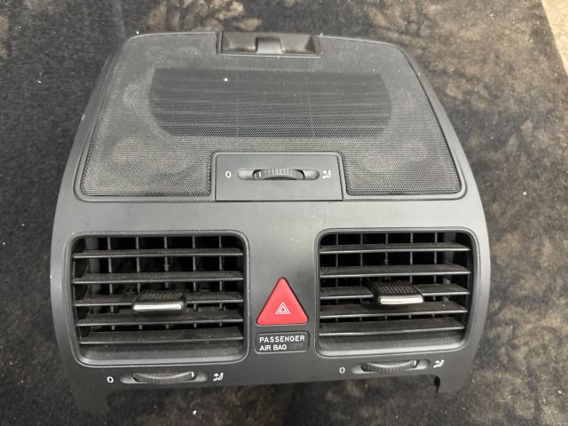 bontott VW GOLF V Középső Szellőző