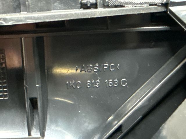 bontott VW GOLF V Középső Szellőző