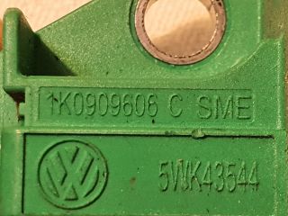 bontott VW GOLF V Központi Ütközés Érzékelő