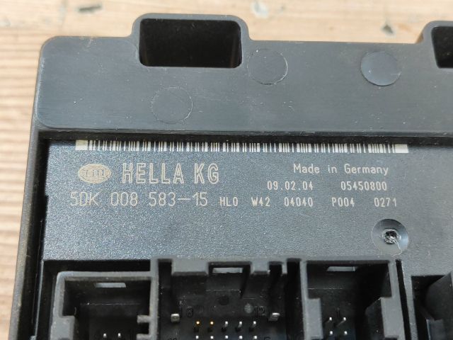 bontott VW GOLF V Központizár Elektronika