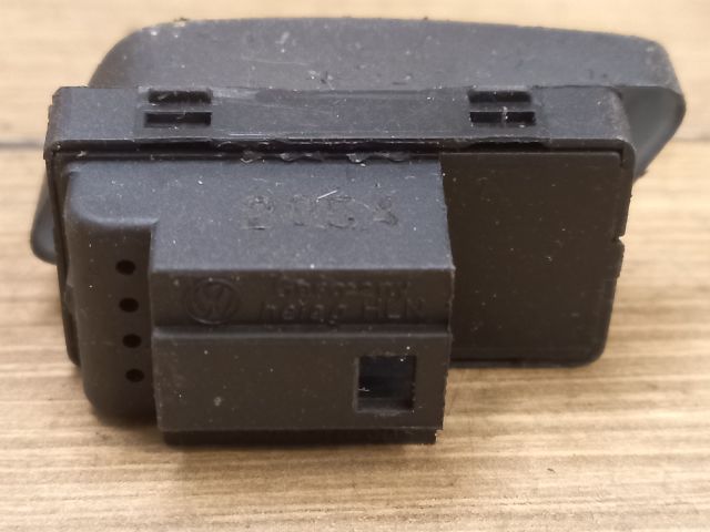 bontott VW GOLF V Központizár Kapcsoló