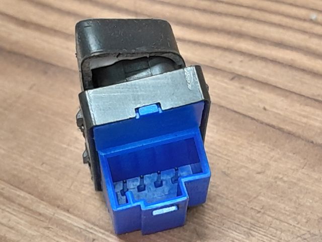 bontott VW GOLF V Központizár Kapcsoló