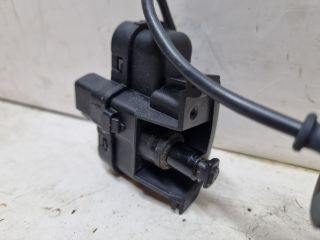 bontott VW GOLF V Központizár Motor Tankajtó