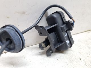 bontott VW GOLF V Központizár Motor Tankajtó