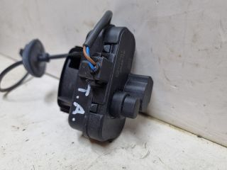 bontott VW GOLF V Központizár Motor Tankajtó