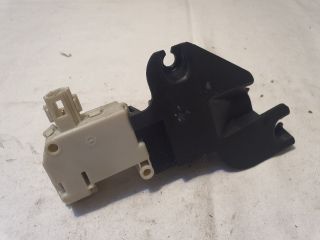 bontott VW GOLF V Központizár Motor Tankajtó