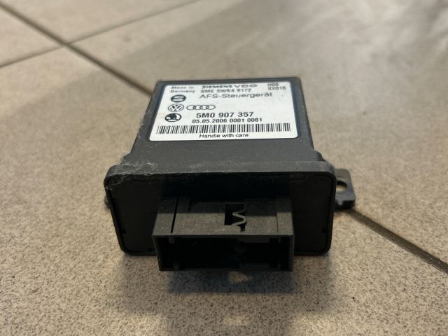 bontott VW GOLF V Lámpa Vezérlő