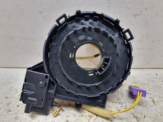 bontott VW GOLF V Légzsák Átvezető Szalagkábel