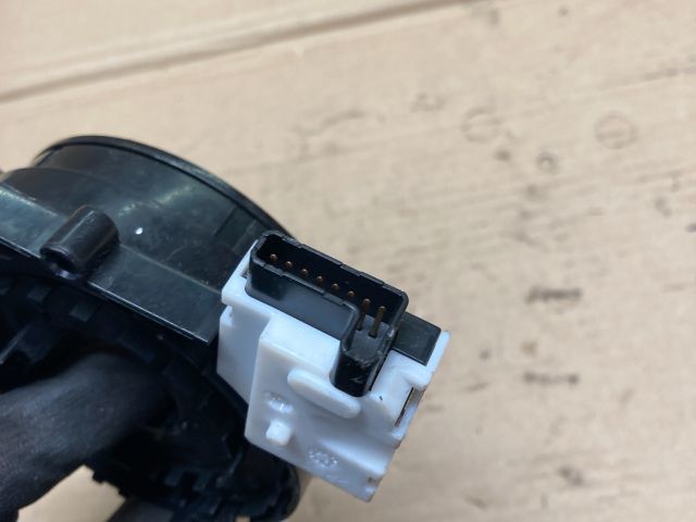 bontott VW GOLF V Légzsák Átvezető Szalagkábel