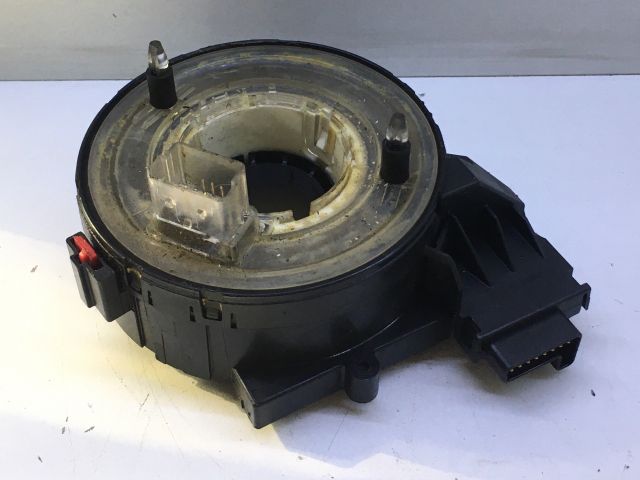 bontott VW GOLF V Légzsák Átvezető Szalagkábel