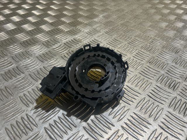 bontott VW GOLF V Légzsák Átvezető Szalagkábel