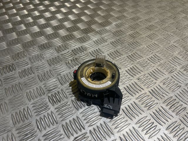 bontott VW GOLF V Légzsák Átvezető Szalagkábel