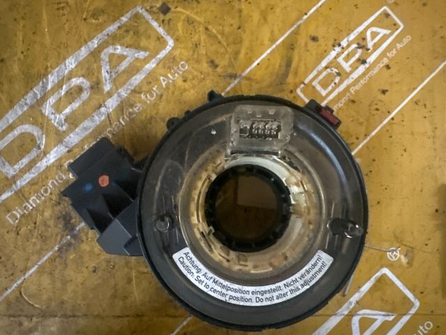 bontott VW GOLF V Légzsák Átvezető Szalagkábel