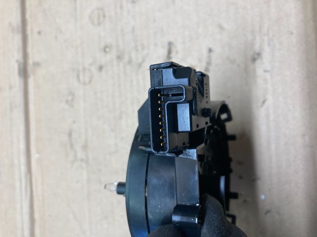 bontott VW GOLF V Légzsák Átvezető Szalagkábel