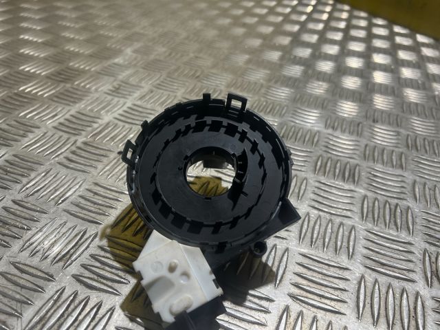 bontott VW GOLF V Légzsák Átvezető Szalagkábel