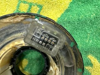 bontott VW GOLF V Légzsák Átvezető Szalagkábel