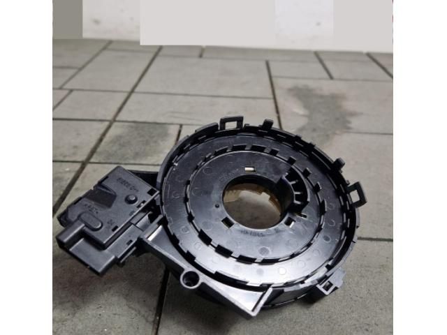 bontott VW GOLF V Légzsák Átvezető Szalagkábel