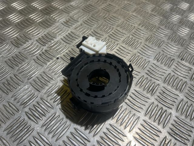 bontott VW GOLF V Légzsák Átvezető Szalagkábel