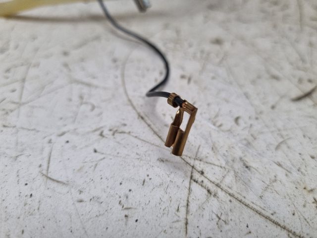 bontott VW GOLF V Légzsák Átvezető Szalagkábel