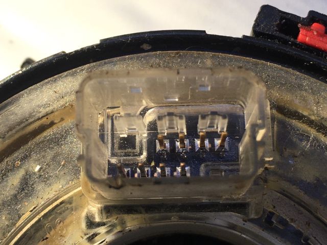 bontott VW GOLF V Légzsák Átvezető Szalagkábel