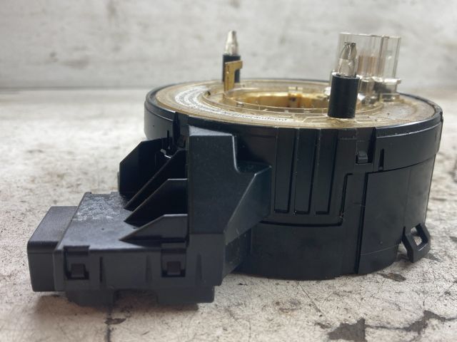 bontott VW GOLF V Légzsák Átvezető Szalagkábel