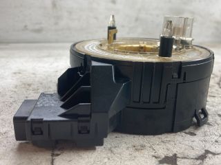 bontott VW GOLF V Légzsák Átvezető Szalagkábel