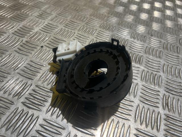 bontott VW GOLF V Légzsák Átvezető Szalagkábel