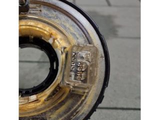 bontott VW GOLF V Légzsák Átvezető Szalagkábel