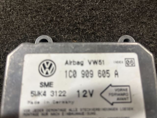 bontott VW GOLF V Légzsák Elektronika