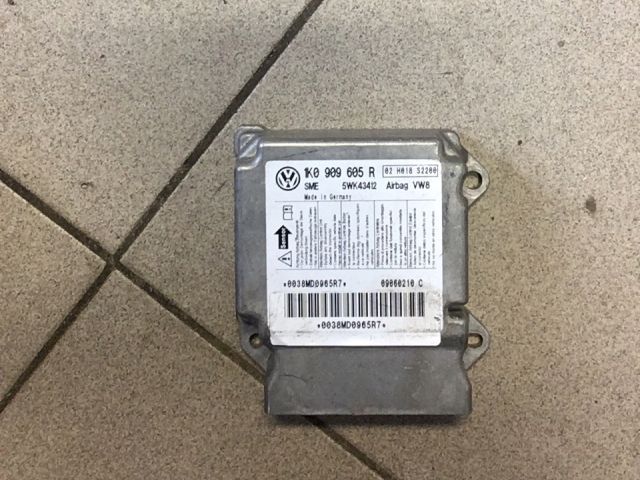 bontott VW GOLF V Légzsák Elektronika