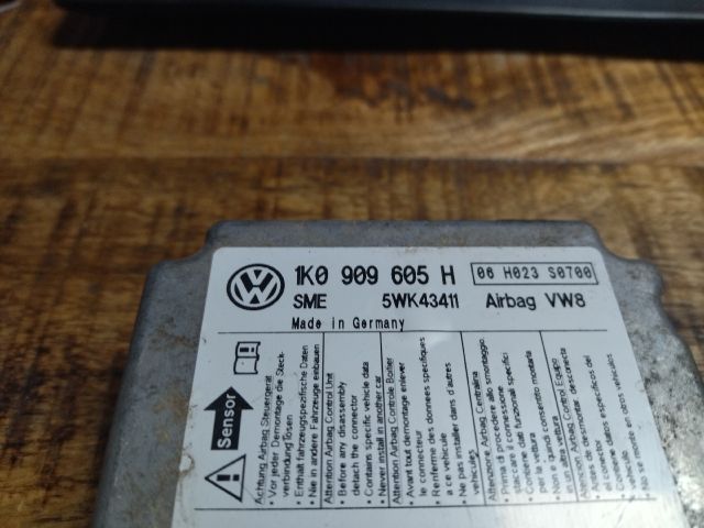 bontott VW GOLF V Légzsák Elektronika