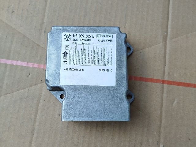 bontott VW GOLF V Légzsák Elektronika